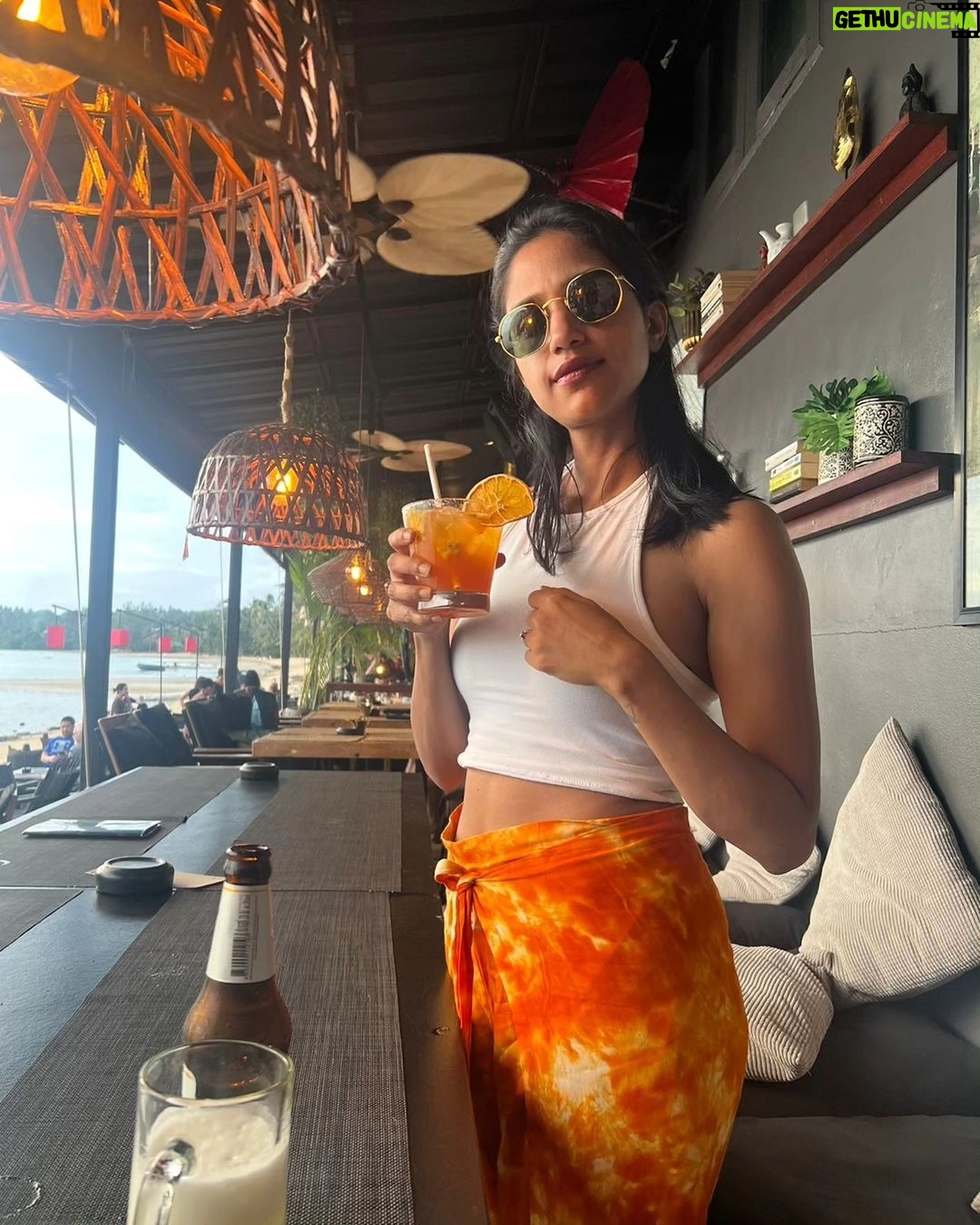 Siri Ravikumar Instagram - Thailand photo dump. Thinking of the island sigh! 🌊