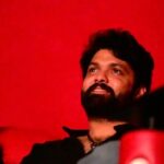 Siri Ravikumar Instagram - The stars were caught laughing their hearts out at the premiere of #BachelorParty. Here’s a snippet ☺️ #BachelorPartyInCinemas #BachelorParty @abhialone31 @rakshitshetty @diganthmanchale @loosemada_yogi #AcyuthKumar @siriiravikumar @balajimanoharofficial @acharakirk @shineshettyofficial @arvindskash @ullashydur @roobaruuu @abhishekabhim @arjunaramu @manjunath_naidu_ @432hzstudios @colorplanetstudios @veeresh_shivamurthy @action_arjun @bhushanmaster_official @deekshithkumar93 @rajakrishnan_mr @remeshcp @shiv_taj @kattisourabh @sharathmallesh @sanjay.mys @sad.monkey__ @arjun_acharya10 @thatshettyboy #Adventure #Comedy #Kannada #BachelorPartyMovie #ParamvahStudios