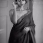 Siri Ravikumar Instagram - Photowalk with @siriiravikumar Thank you Siri for this long pending photowalk Am so happy to hear about all the praises you are receiving for your performance in ‘Swati Muttina MaleHaniye’ 👏👏 I wish you many more beautiful films and that you are offered scripts that challenge you and bring out the best in you 👏👏