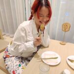 Sirinya Puengsuwan Instagram - คลบร้าาาาอะแกร๋ Cr. 📸 @bloodyshamy #Riin_Poriin #eating