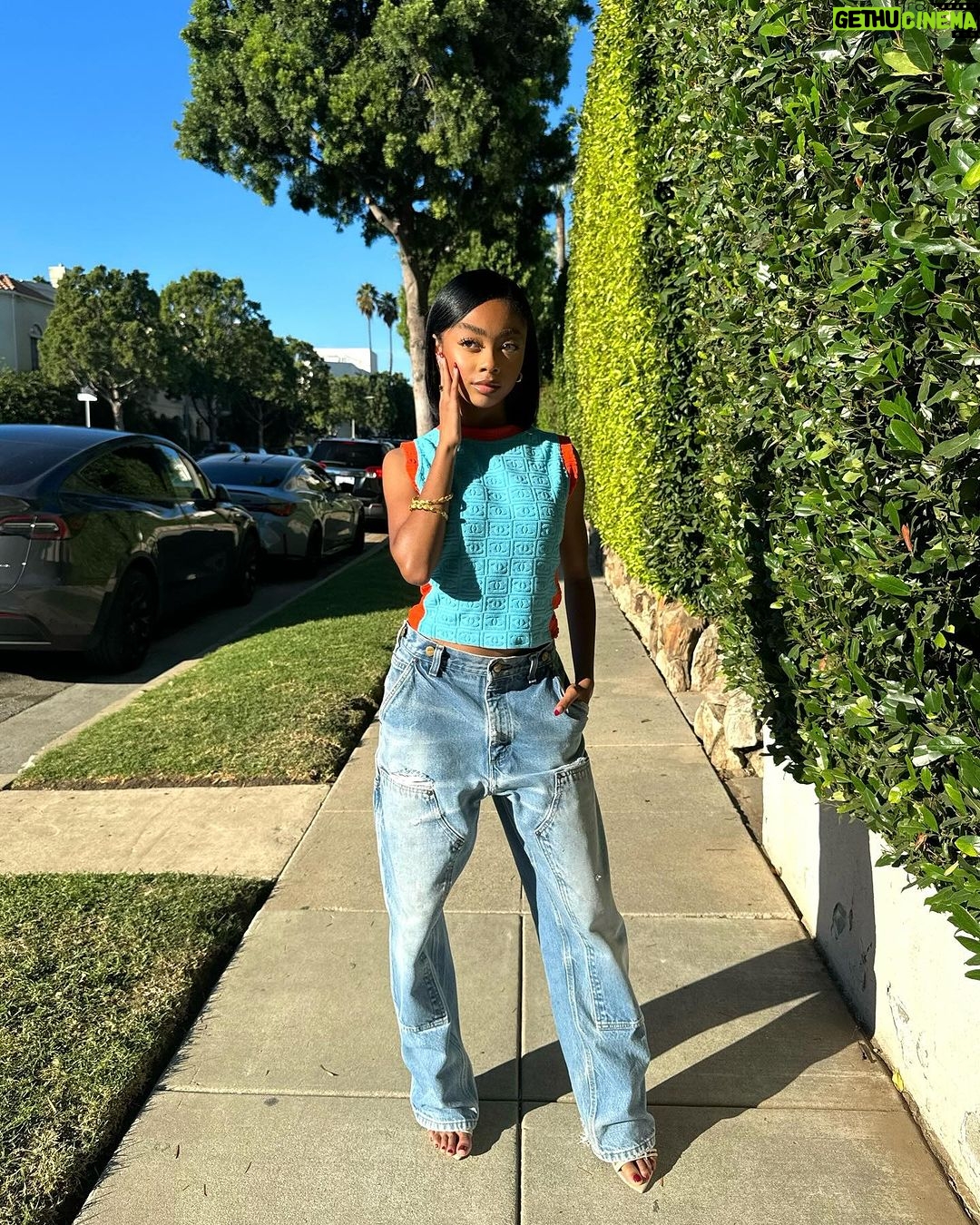 Skai Jackson Instagram - Got a thing for vintage Chanel 💙
