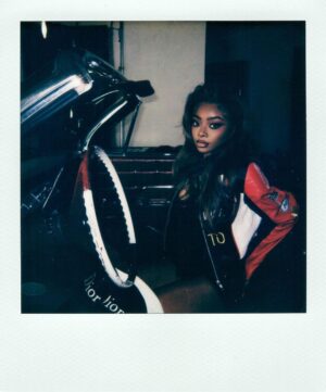 Skai Jackson Instagram - Passenger Princess ❤️‍🔥

Photo/CD: @jpwphoto
Hair: @jstayready_
MUA: @kvn.luong