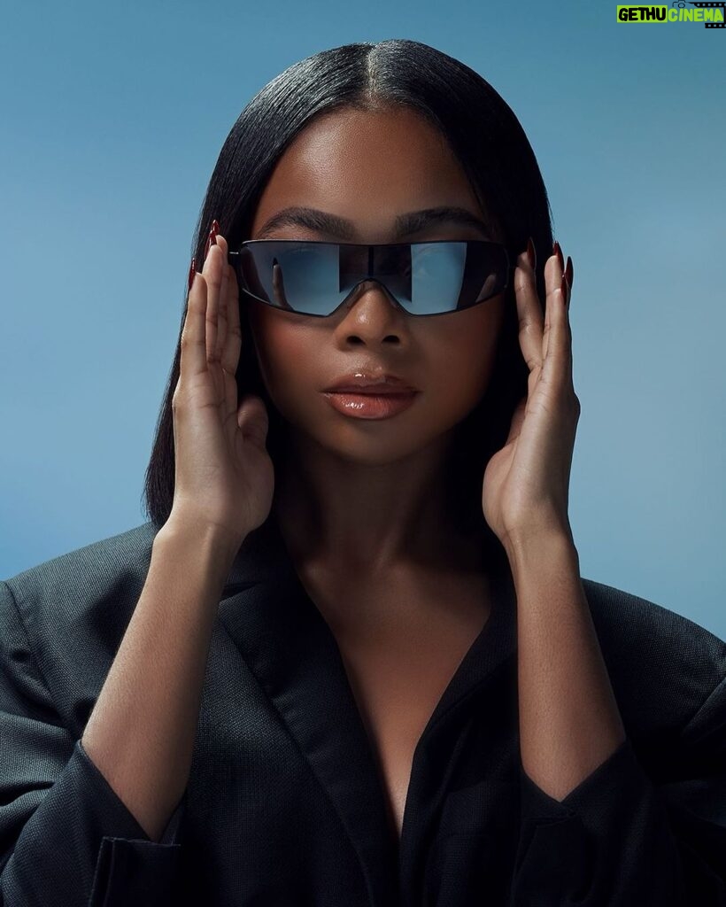 Skai Jackson Instagram - I designed this collection as a fashionable way to give back through Sightsavers charity, and now I want to give back to you guys! I’m giving away 3 complete sets of my Skai Jackson x Dime collab! Sign up now for a chance to win! 🤩 How to enter:  Sign up for SMS via link in bio Follow @dimeoptics + @skaijackson