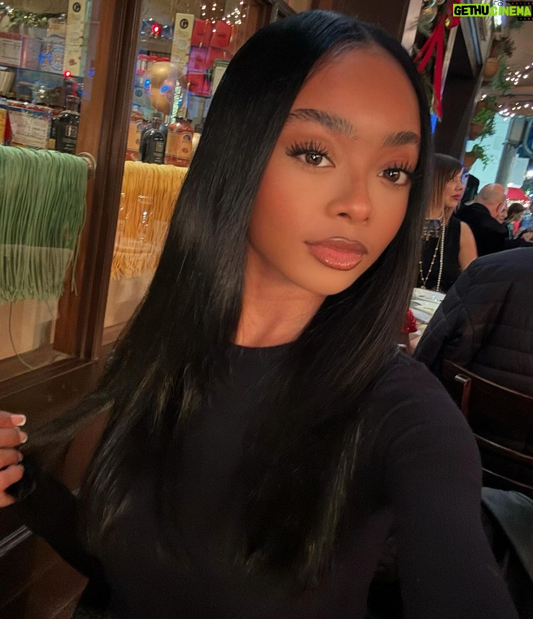 Skai Jackson Instagram - Happy Saturday 🩷