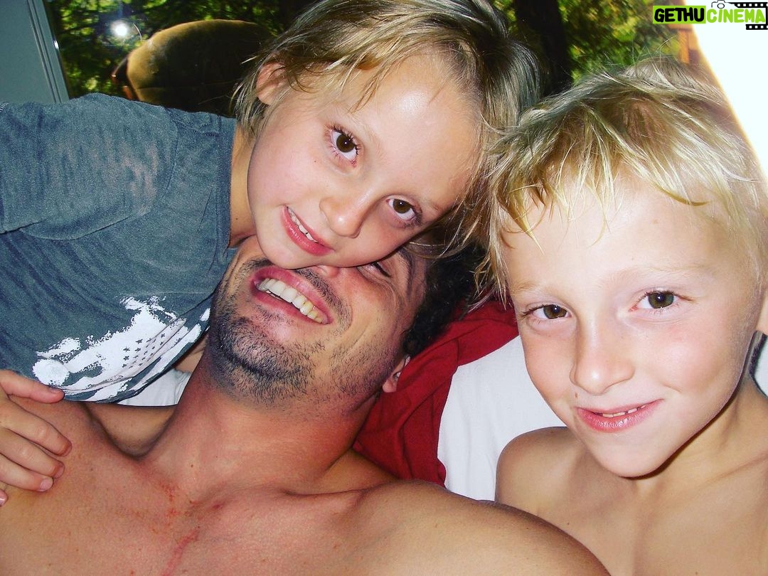 Skeet Ulrich Instagram - 21 years old today and you both continue to fill my heart and soul with love and pride ❤️