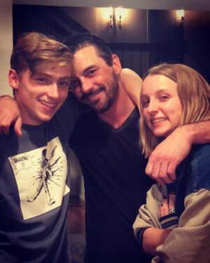Skeet Ulrich Instagram - So grateful for these two rays of sunshine!!! They fill every day with love and I am the proudest papa on the planet for who they are as people ❤️❤️ Happy Thanksgiving everyone!