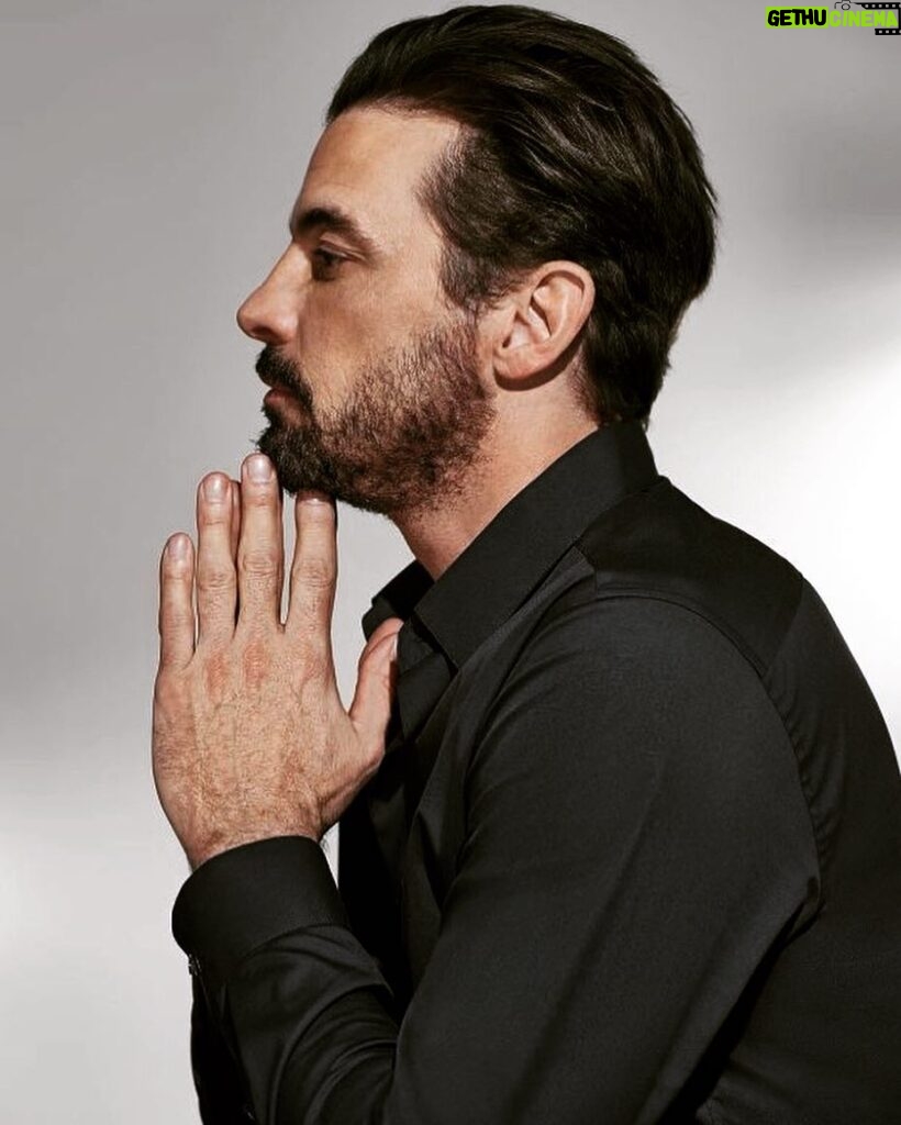 Skeet Ulrich Instagram - As we begin shooting Season 3 of Riverdale I want to share the gratitude all of us have for each and everyone of you ❤️ Your kindness and love will get us through the next 9 months of filming 🙏