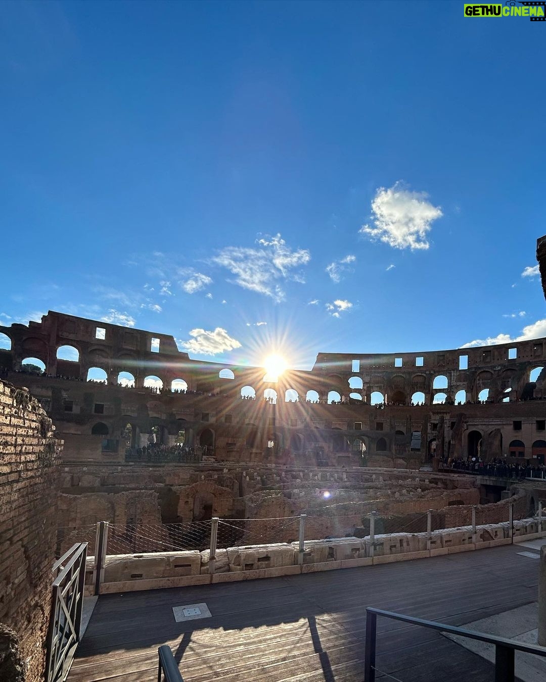 Skye Nicolson Instagram - Powerful & timeless 😍 Colloseum dii Roma