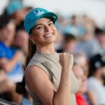 Skye Nicolson Instagram - @skyebnic on the bandwagon! 🥊 #BringTheHEAT #BBL13 The Gabba
