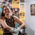 Skye Nicolson Instagram - Typical day in the office 💼 @eddie_lam71 telling me off about something 🤪 Ibox Gym