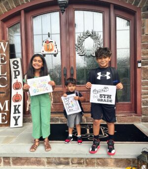 Snooki Instagram - CRYING. I love you babies so much! Have the best school year 😩😩😩😩😩😩😩😩😩