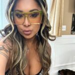 Snooki Instagram - MAWMA’S READY FOR THE WEEKEND🍷 #snookishades 💄: @makeup_cara 🪮: @joeycamasta