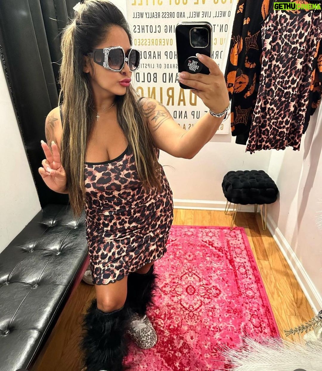 Snooki Instagram - SNOOKI HALLOWEEN COLLECTION🎃👻 Almost sold out of these looks to rock mawma this Halloween! @thesnookishop THE SNOOKI SHOP