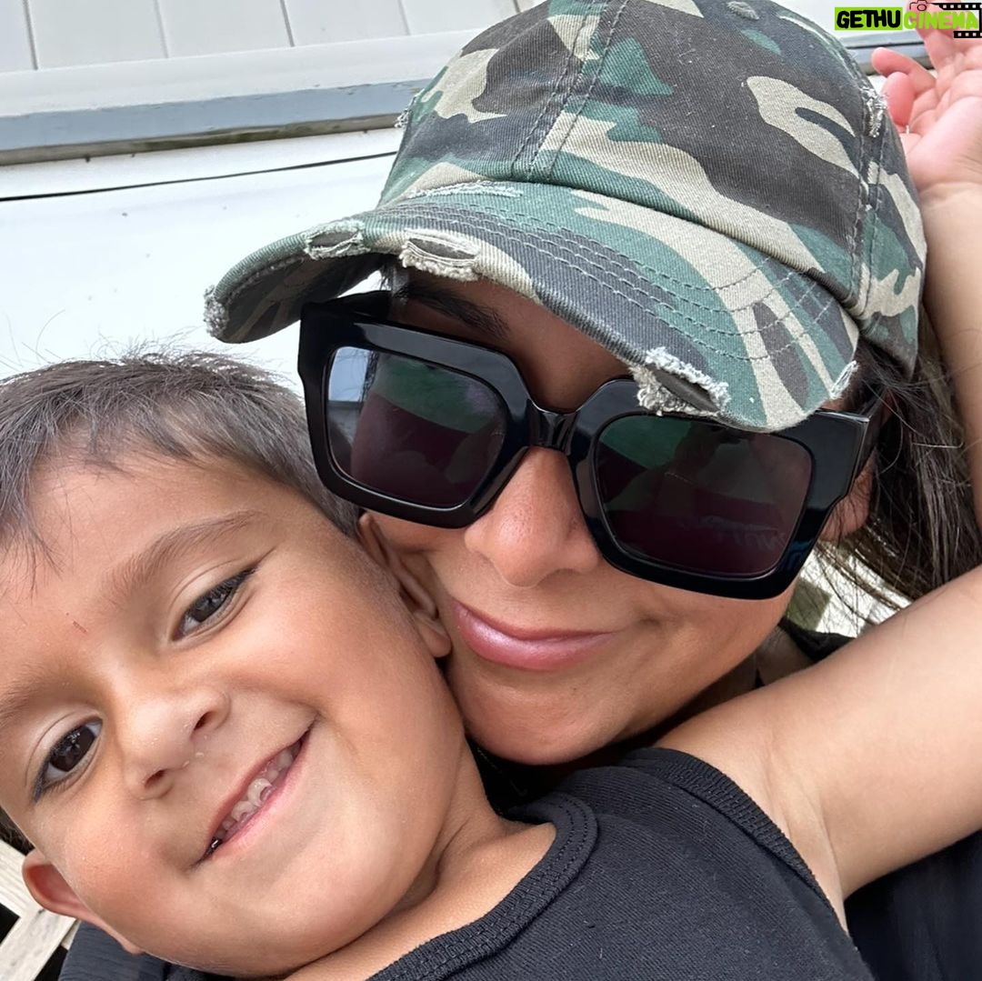 Snooki Instagram - I LOVE MY BOYS! 💙 always keeping me on my toes! Im so blessed to be your mommy! I LOVE YOU more than you’ll ever know! #happynationalsonsday