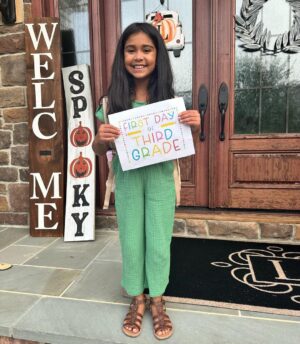 Snooki Instagram - CRYING. I love you babies so much! Have the best school year 😩😩😩😩😩😩😩😩😩
