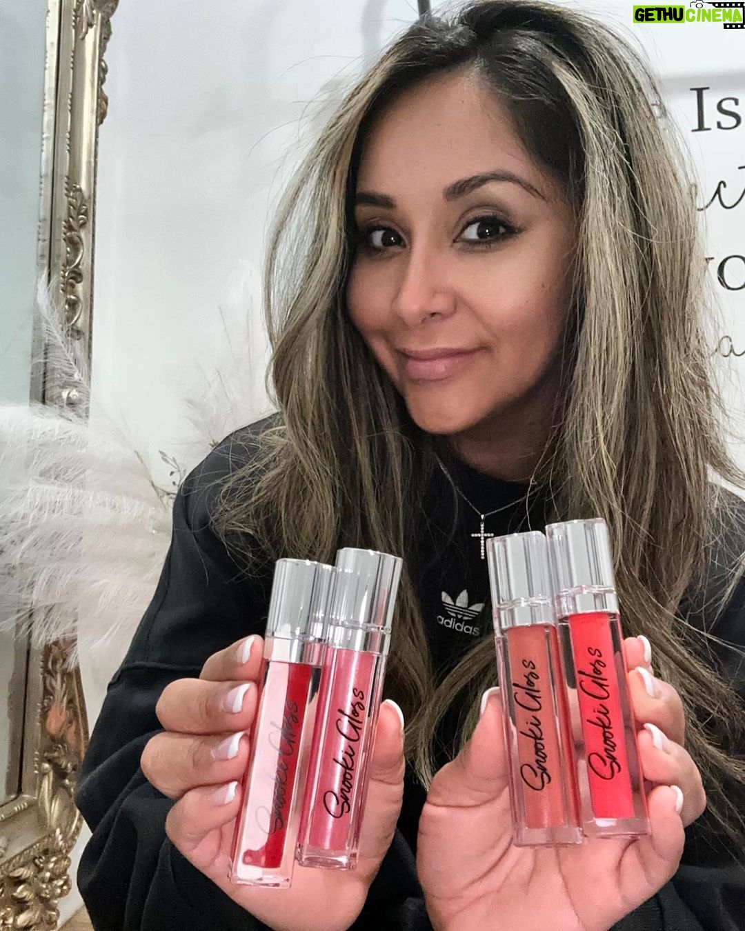 Snooki Instagram - Happy Jerzdayyyy with a yummy Snooki Gloss drop 💋 THE SNOOKI SHOP