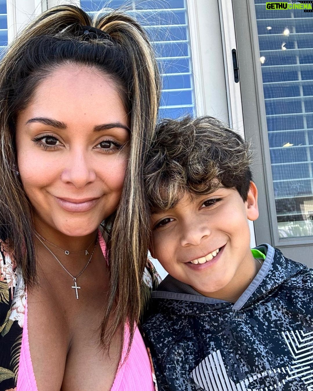 Snooki Instagram - Being your mommy is by far the best thing that has ever happened to me. I love you babies. Always. 💕 Happy Mother’s Day to all the kickass mawmas out there!