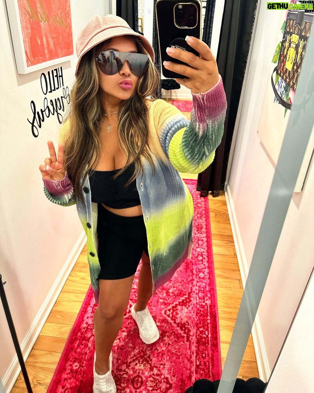 Snooki Instagram - Ready for a meatball day 😎 THE SNOOKI SHOP