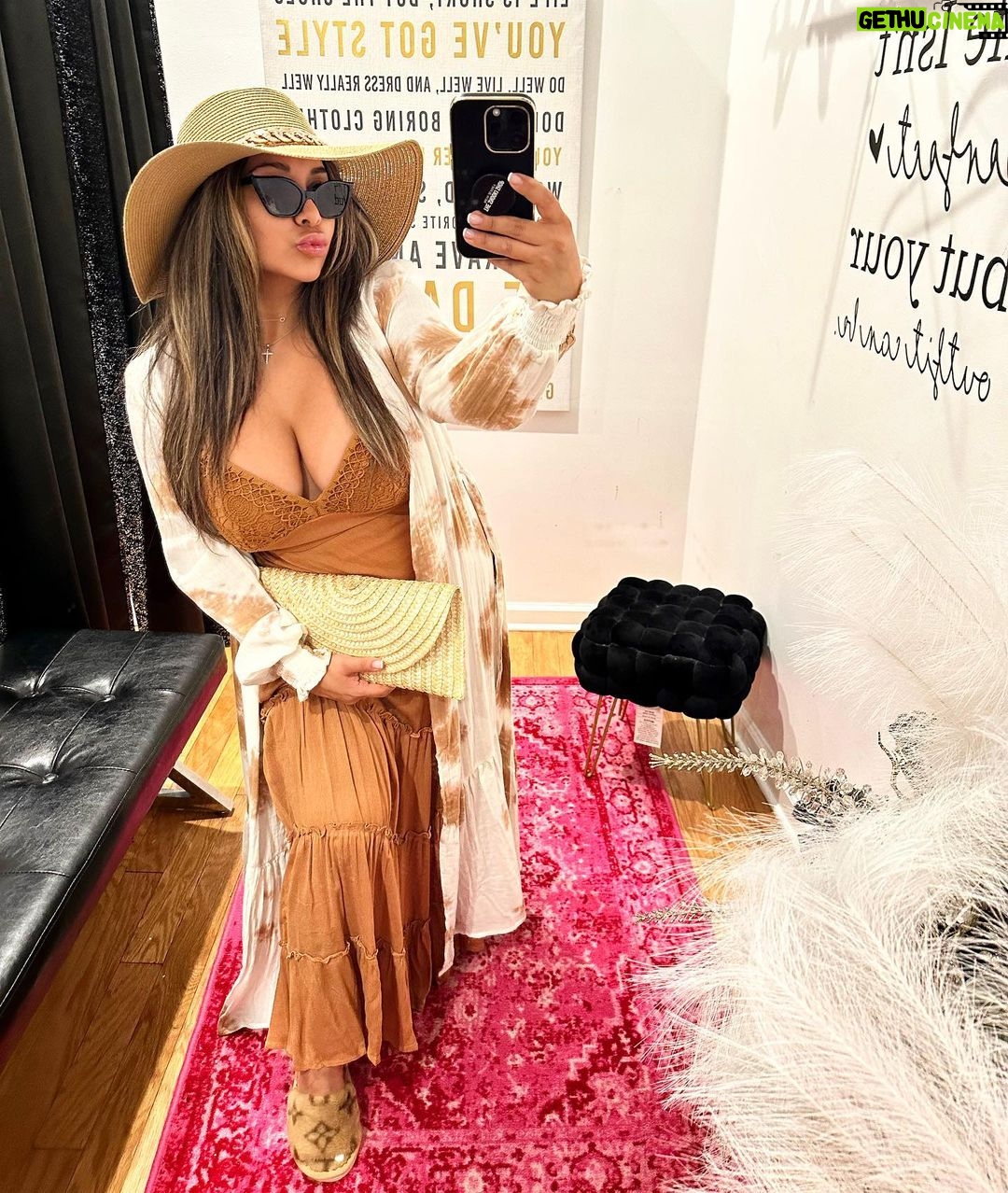 Snooki Instagram - Obsessed with my new arrivals ππ Come on downnnnn, youβre gonna like what you see π @thesnookishop THE SNOOKI SHOP