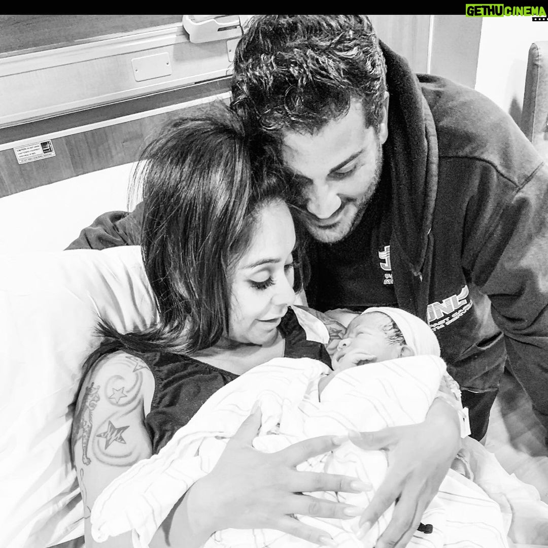 Snooki Instagram - Happy Father’s Day to the best daddy to our kids! You deserve a stress free day with golfing & fun. We love you! @jlavalle5