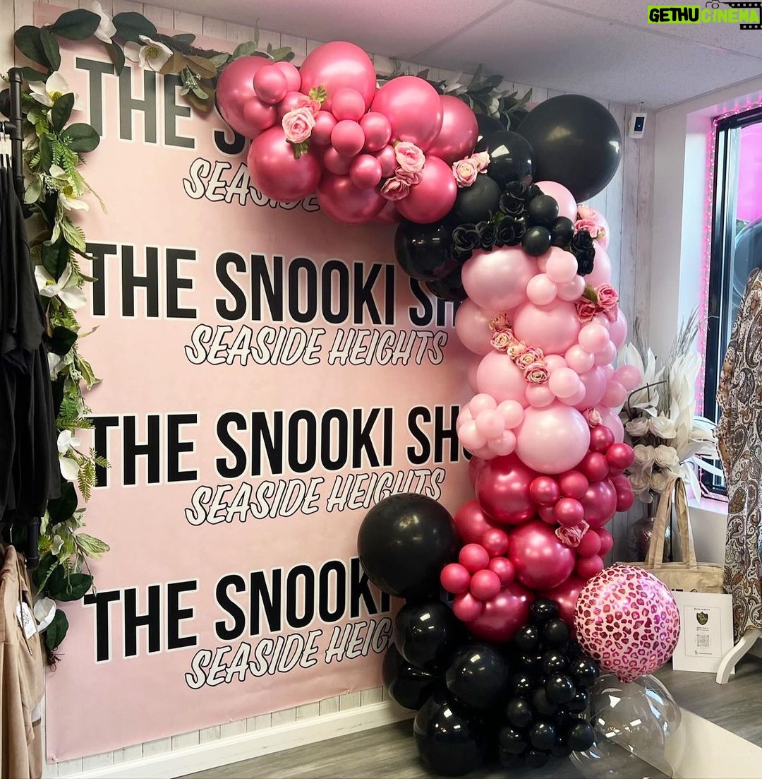 Snooki Instagram - YOU ARE WELCOME MAWMAS ππ Also, HAPPY 1 YEAR to my seaside heights location!!! My third baby! Everybody who shops that location will get a free gift with purchase from me to celebrate! π@thesnookishop THE SNOOKI SHOP