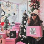 Snooki Instagram - Have a Messy Merry Christmas 🎄🎁🍷 Shop with me for the holidays, biatches @thesnookishop THE SNOOKI SHOP