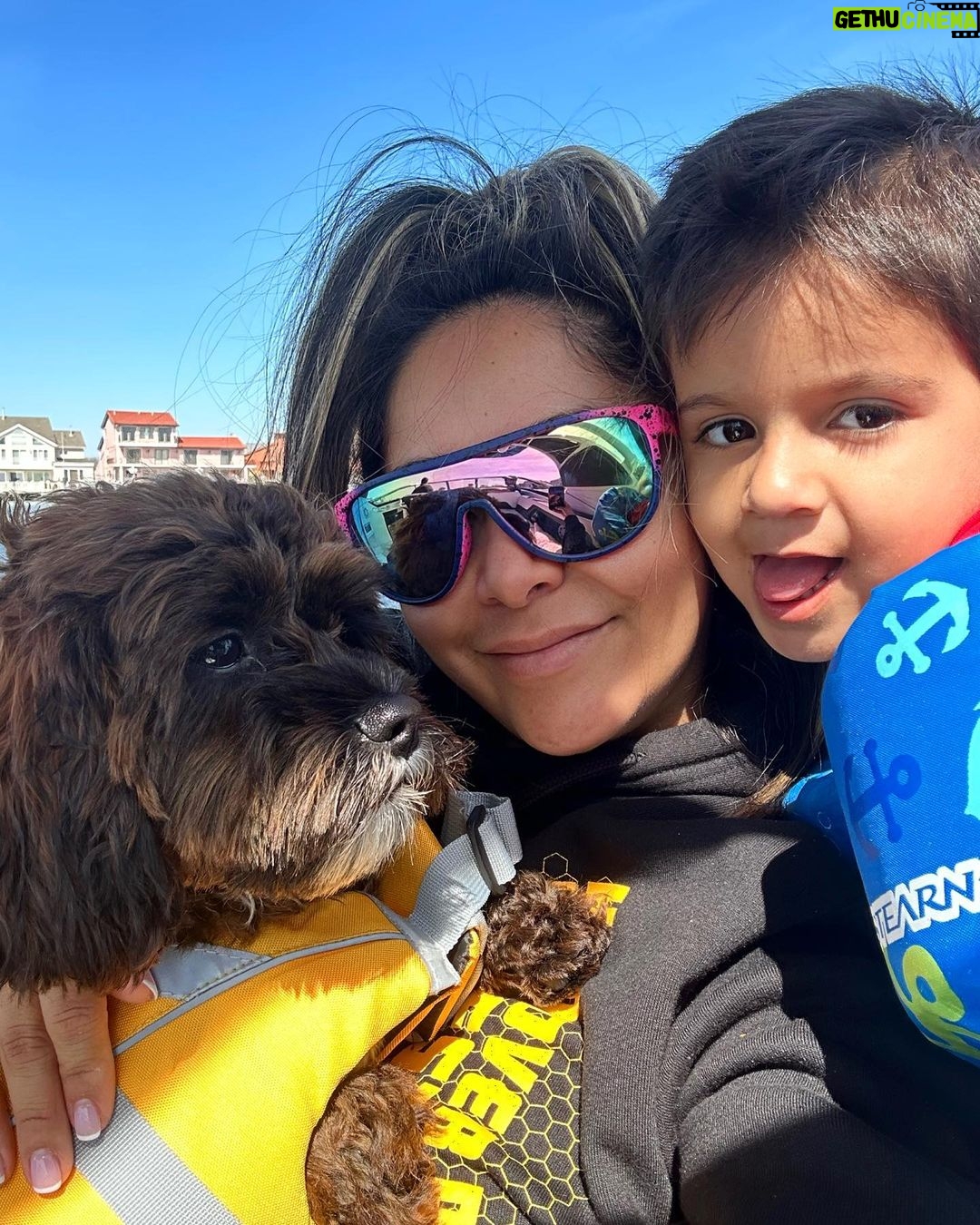 Snooki Instagram - Feels like summer ☀️🚤 First ride on our new Monterey & Rocky’s first boat ride 🥹 (he ended up loving it and fell asleep in the wind)