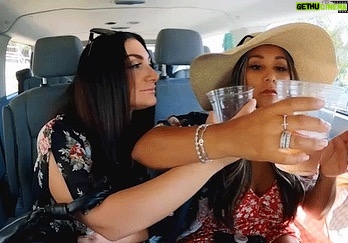 Snooki Instagram - MESSY MAWMA TRIP ✨ new episode tonight with us messy mawmas making and drinking my wine! 🍷 let’s goooo! Tonight at 8! @messymawmawine
