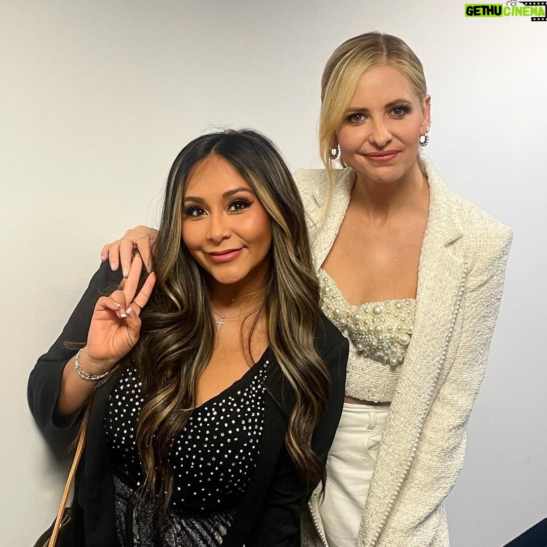 Snooki Instagram - I MEAN. Day made meeting this icon. 😩🙏🏽 #buffysummers