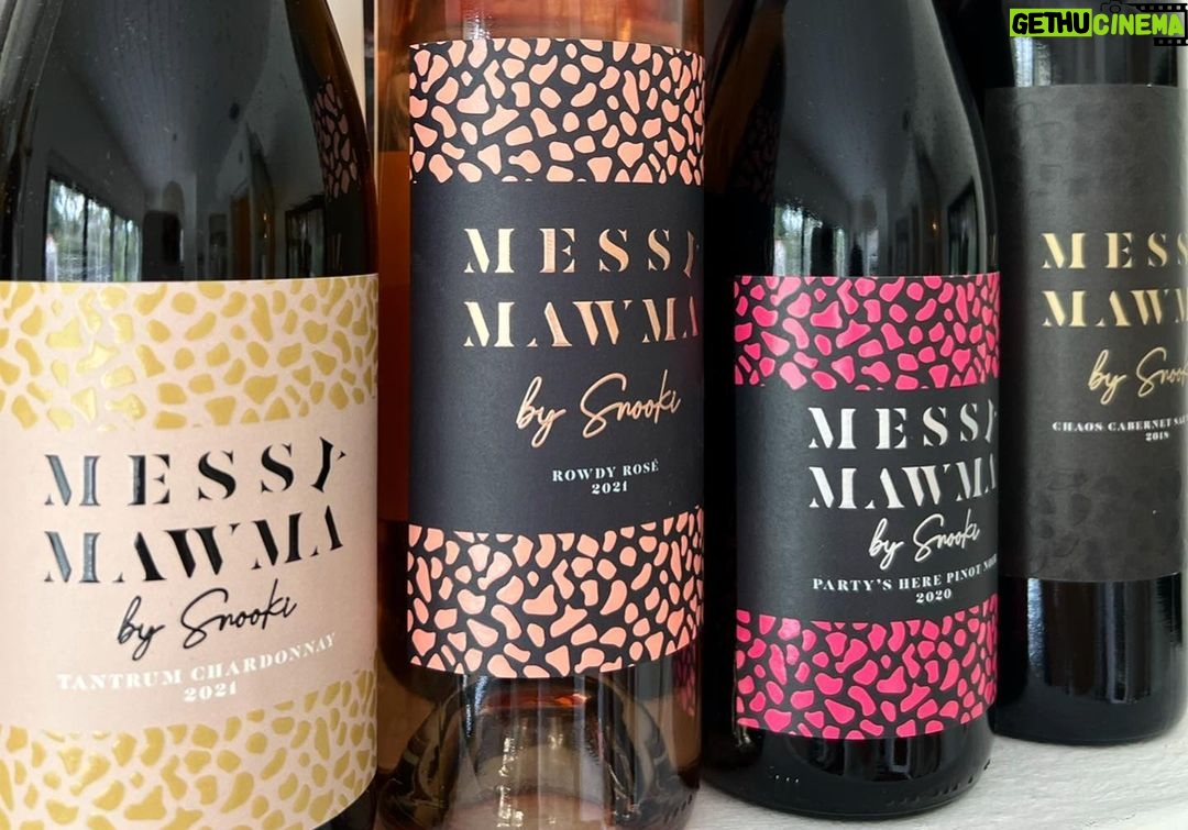 Snooki Instagram - MESSY MAWMA TRIP ✨ new episode tonight with us messy mawmas making and drinking my wine! 🍷 let’s goooo! Tonight at 8! @messymawmawine