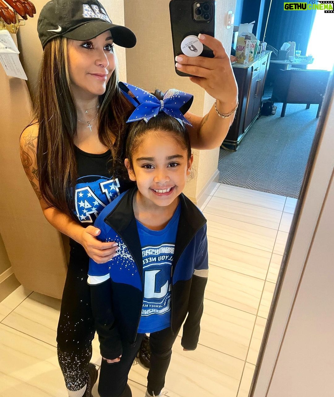 Snooki Instagram - So proud of this lil mawma! Let’s get it girl!!! 💙 #cheermom
