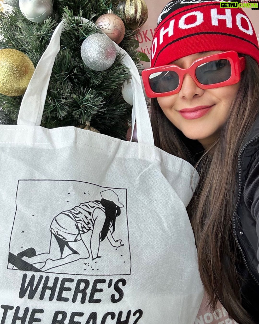 Snooki Instagram - We ready for CHRISTMASSSSS 🎄 Don’t forget to grab ur VIP TIX for my event 11/18! It’s a sip and shop with mawmaaaa! Also, my LONG ISLANDDDD location is a little delayed, but gonna work hard to open ASAP! 💋 @thesnookishop THE SNOOKI SHOP