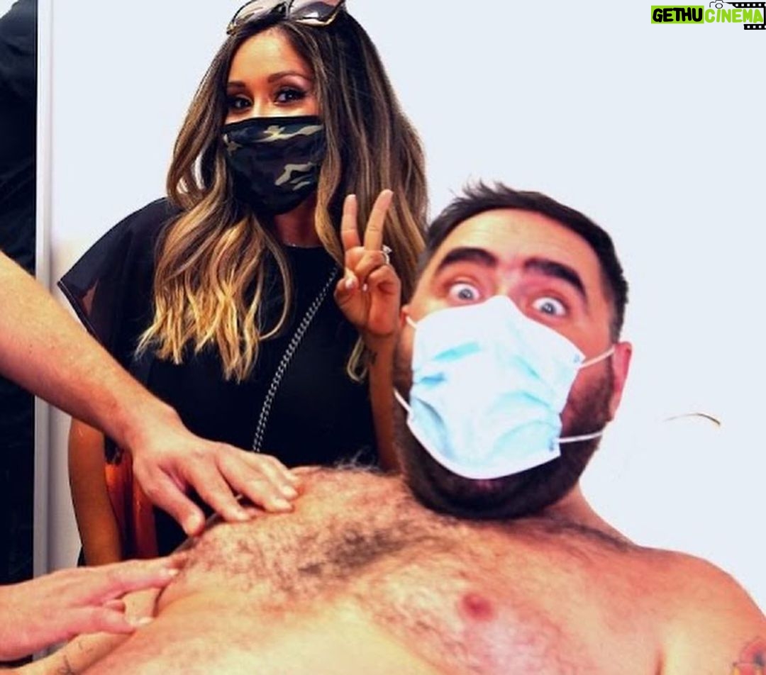 Snooki Instagram - Happy birthday to squirrel slore sissy! You’re doing amazing, sweetie! Keep shining like the bright star you are queen! Love you! TOOOOOOO birthdays, drinking on the job, could I & Chris!
