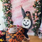 Snooki Instagram – PREGAME HALLOWEEN PARTY!!🎃 Today at 2pm at my Madison location @thesnookishop 
We got 🥂 & a Snooki Contest! Winner gets $200 shopping spree! THE SNOOKI SHOP