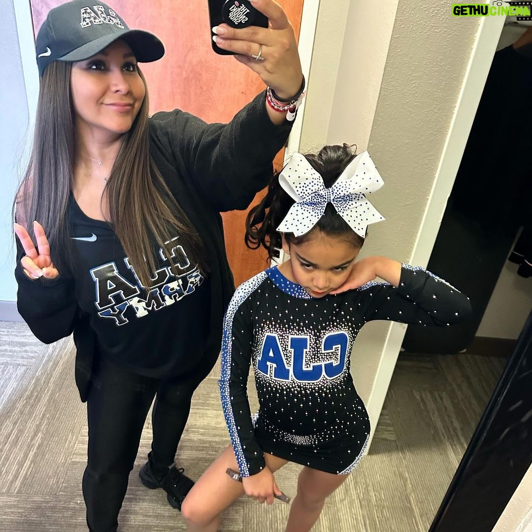 Snooki Instagram - BOMBSQUAD 💣💙✨ #jamfest #cheermom @sissygiovanna
