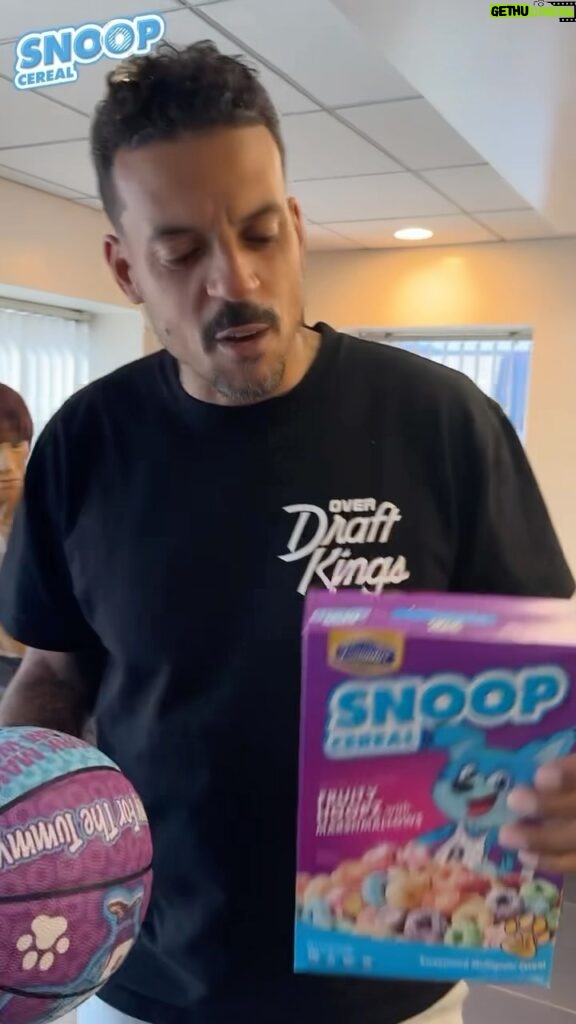 Snoop Dogg Instagram - @snoopcereal available @amazon 👊🏿💨🙏🏿