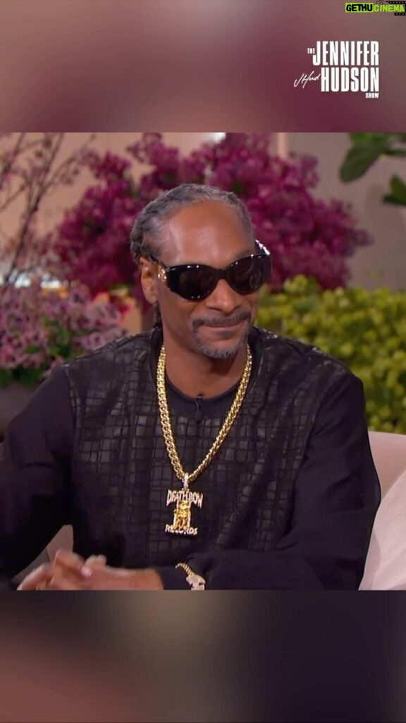 Snoop Dogg Instagram - Meeting Pam Grier made @snoopdogg faint!