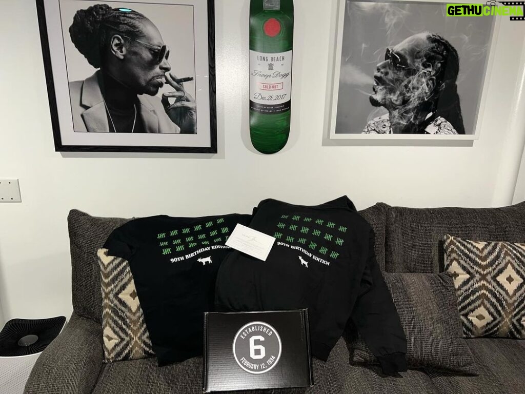 Snoop Dogg Instagram - Got 2 support 🐐 🏀 thank you 🙏🏿 🕊️ 🕊️ @realbillrussell 90!!!