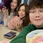 Snow Suen Instagram - 快樂的手作時間🍒 送給自己的聖誕禮物🎁 Thank you Ronda @knitterknutter