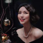 Snow Suen Instagram - 穿越了⋯ #聖誕節快到了🎄 #天氣𨍭涼 #注意保暖 Photo @daiki.cheng Hair @greencheung @admixhairstyling