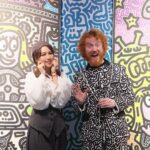 Snow Suen Instagram - 可以走入@mrdoodle 嘅世界， 真係超級興奮， 由佢最初畫畫嗰陣， 已經鍾意佢嘅作品， 一直支持到而家！ 今日終於可以見到真人🥰 鍾意畫畫嘅我都要努力努力💪🏻💪🏻 @pearllamgalleries @numberoneprhk #numberonepr