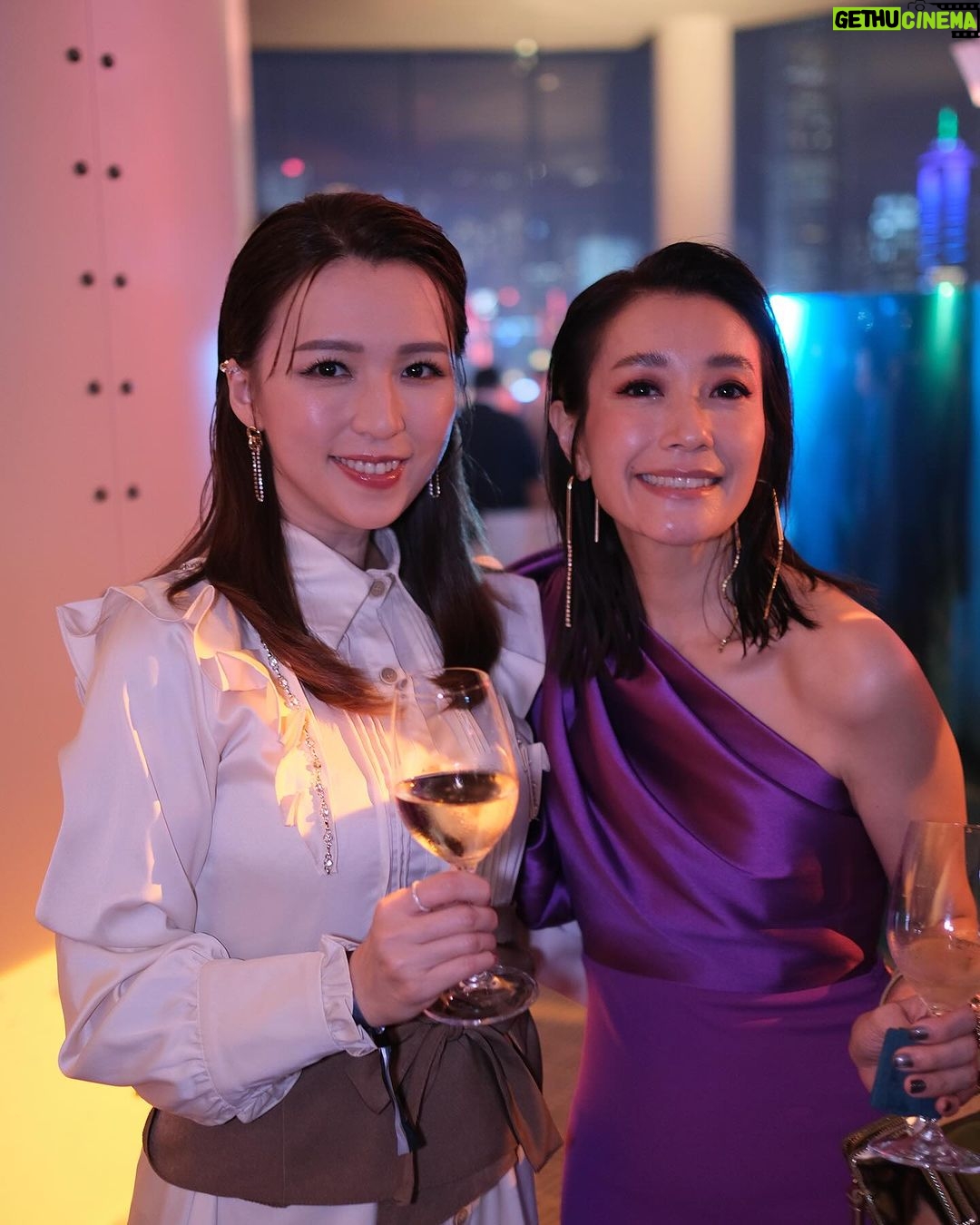 Snow Suen Instagram - Congratulations to Regent Hotel. It was a great evening full of good food, amazing music and fantastic performances. I was happy to spend the night with old and new friends. Thank you for having me! @hongkongregent #RegentHK #RegentHotels Regent Hong Kong