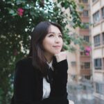 Snow Suen Instagram - 剪咗個韓劇女主角嗰種空氣瀏海， 但原來我唔識處理！ 點算呀？ @greencheung 😂