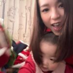 Snow Suen Instagram - 衷心覺得有2位小朋友或以上， 要成功影到一張全家福真係好有難度😂 唯有拼埋一齊就係啦～～ 祝大家新春快樂， 行運一條龍🐉