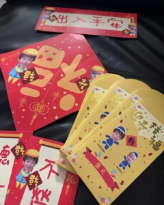 Snow Suen Instagram - 利是封都已經準備定啦！ 係咪好想要呢？ 揮春都印好！ 不勞而獲 for 爸爸 食極唔肥for 媽媽 聽教聽話 for 水哥 肥肥白白 for 肉肉 😂😂😂😂😂 Thx @babygia.designs