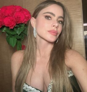 Sofía Vergara Instagram - 💎 @m.fitaihi ❤️❤️ Jeddah.