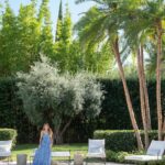 Sofía Vergara Instagram - Gracias @archdigest ❤️ Photography: @anitacalerophotography Interior Styling: @amykchin Design: @odginteriors Landscape Design: @innergardens Writing: @mayer.rus @beverlyhillsorganizer