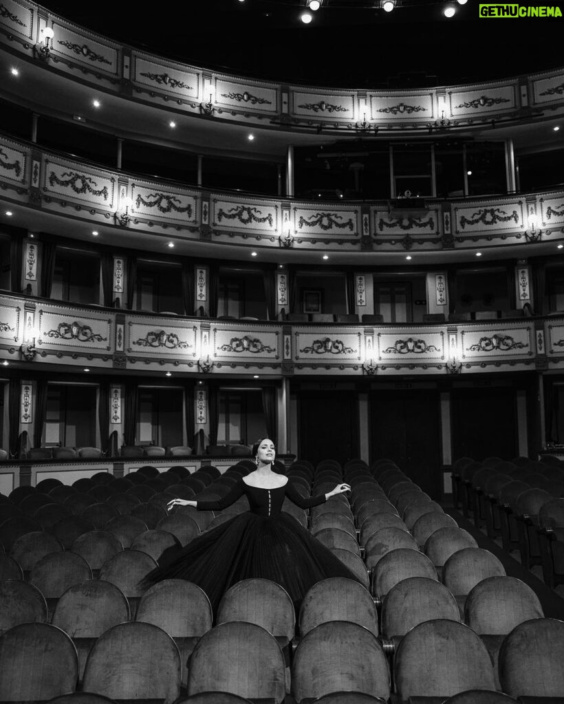 Sofia Carson Instagram - and for a moment, the theatre was hers to dream in 🌹 Teatro Cervantes Malaga