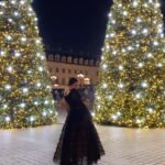 Sofia Carson Instagram - Thank you for the most beautiful year. France, merci pour tout l’amour. Mon coeur est tien. Pour toujours et à jamais. Je t’aime. À l’infini. Merci, France. Merci @universalmusicfrance. Merci avec tout mon cœur. 🤍 Paris, France