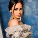 Sofia Carson Instagram - vanity fair in @maisonvalentino couture by my @pppiccioli 💎